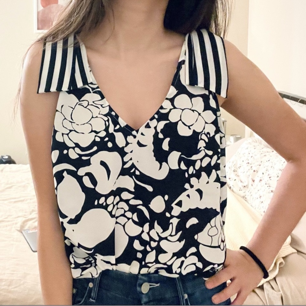 CAbi Blue and White Floral Shoulder Tie Top size S